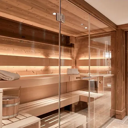 Kitzbuehel Aparthotel 5*