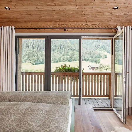 Kitzbuehel 公寓式酒店 5*