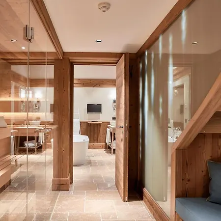 Kitzbuehel Aparthotel 5*