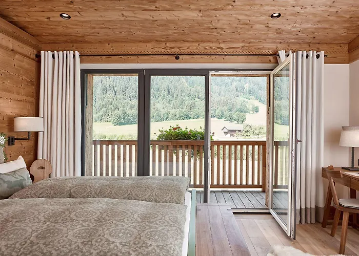 Kitzbuehel アパートホテル 5*