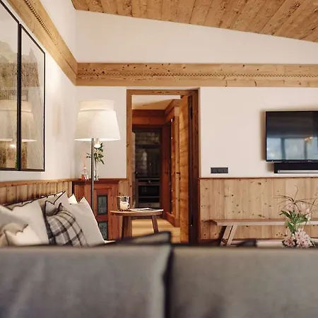 Kitzbühel Apartahotel 5*